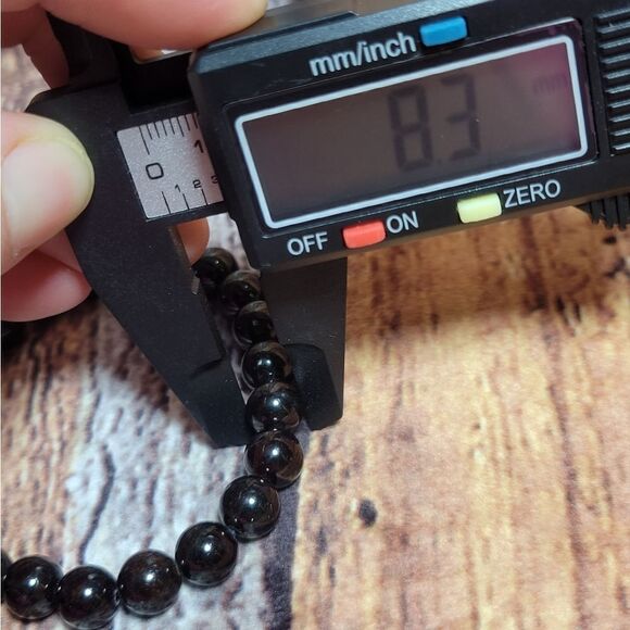 RedāGarnetāBeadedāBracelet - Picture 3 of 8